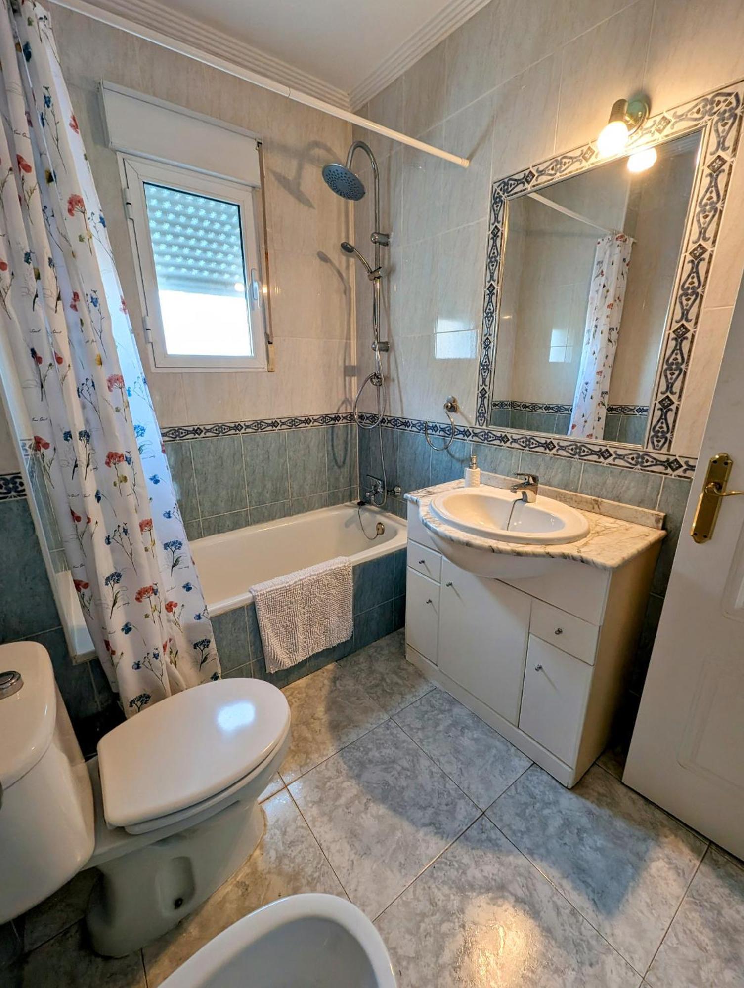2 Bedroom Algorfa Townhouse With Pool Castillo de Montemar Dış mekan fotoğraf